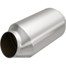 Load image into Gallery viewer, Magnaflow 2.50 Angled Inlet CA Universal Converter (5571176)