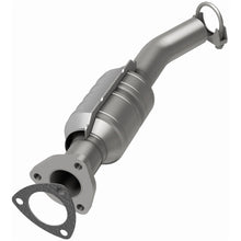 Load image into Gallery viewer, Magnaflow 04-05 Suzuki Forenza 2.0L Direct Fit Converter (557812)