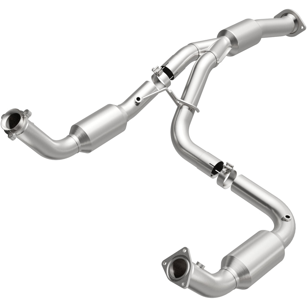 Magnaflow 12-17 Chevrolet Express 3500 6.0L Direct Fit Converter (5582113)