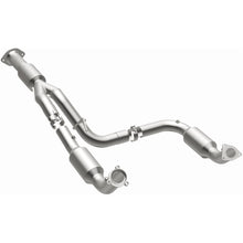 Load image into Gallery viewer, Magnaflow 12-17 Chevrolet Express 3500 6.0L Direct Fit Converter (5582113)