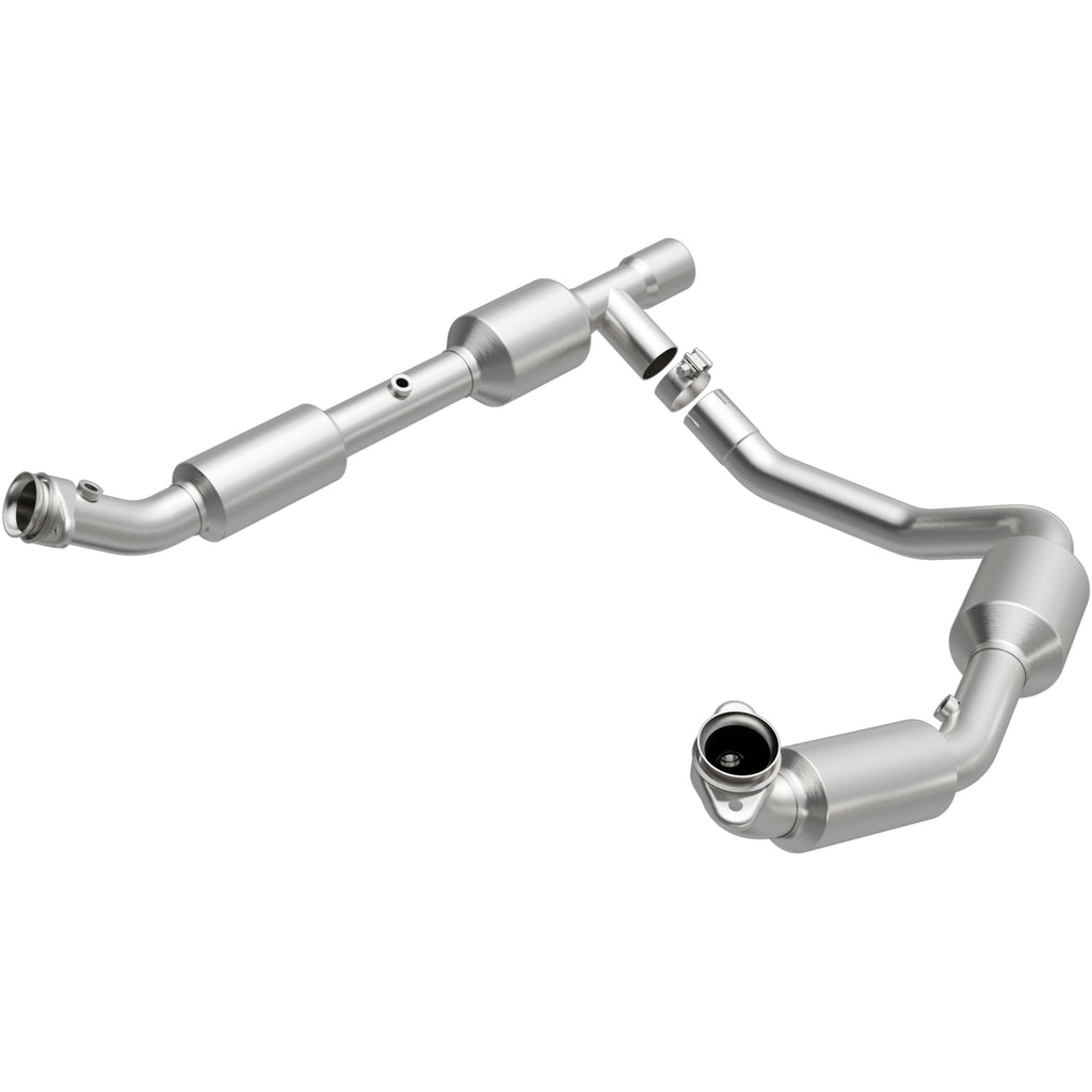 Magnaflow 2006 Ford E-250 5.4L Direct Fit Converter (5582167)