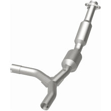 Load image into Gallery viewer, Magnaflow 2007 Ford E-150 4.6L Direct Fit Converter (5582310)