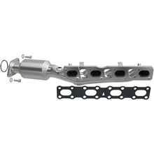 Load image into Gallery viewer, Magnaflow 05-06 Nissan Titan 5.6L Direct Fit Converter (5582380)