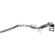 Load image into Gallery viewer, Magnaflow 14-17 Volkswagen Tiguan 2.0L Direct Fit Converter (5582408)