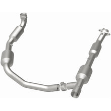 Load image into Gallery viewer, Magnaflow 05-08 Ford E-350 Super Duty 5.4L Direct Fit Converter (5582439)