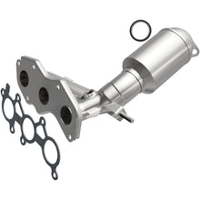 Load image into Gallery viewer, Magnaflow 11-15 Toyota Sienna 3.5L Direct Fit Converter (5582545)