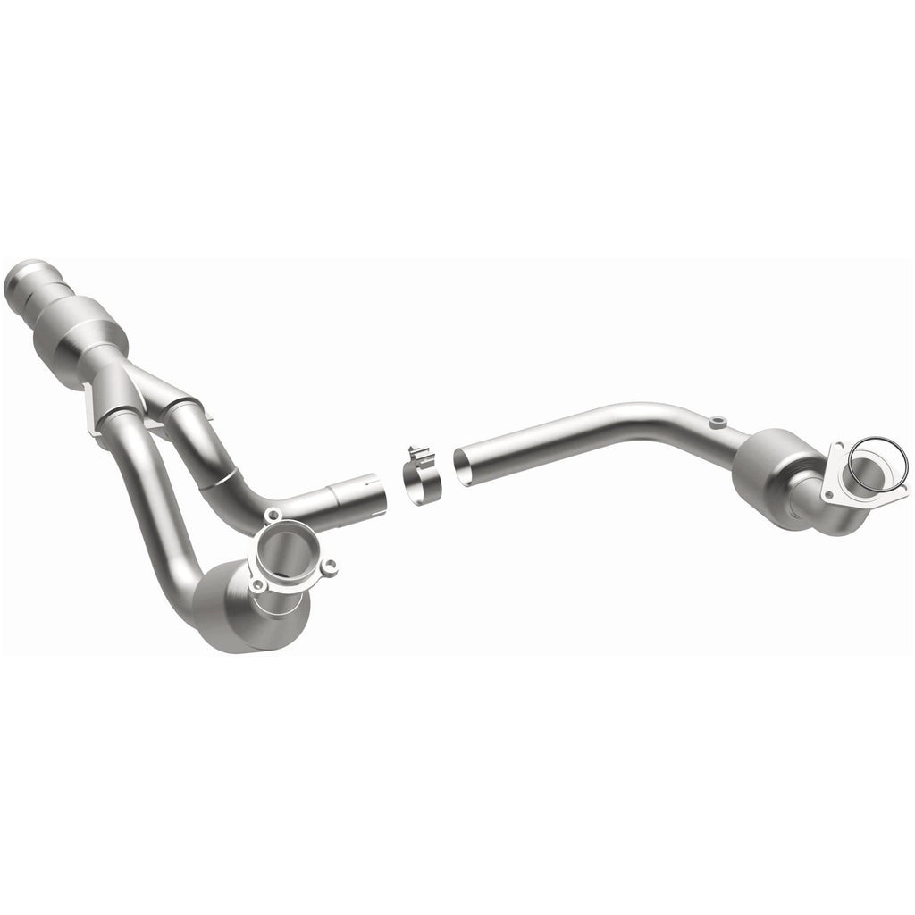 Magnaflow 11-15 GMC Yukon 6.2L Direct Fit Converter (5582616)