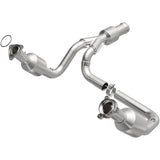 Magnaflow 15-16 Cadillac Escalade 6.2L Direct Fit Converter (5582617)