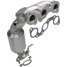 Load image into Gallery viewer, Magnaflow 04-06 Toyota Sienna 3.3L Direct Fit Converter (5582833)