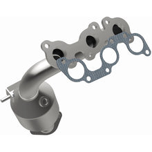 Load image into Gallery viewer, Magnaflow 04-06 Toyota Sienna 3.3L Direct Fit Converter (5582837)