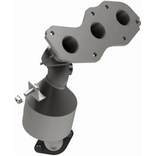 Load image into Gallery viewer, Magnaflow 07-11 Toyota Sienna V6 3.5L Direct-Fit Catalytic Converter (5582858)
