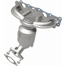 Load image into Gallery viewer, Magnaflow 10-13 Hyundai Santa Fe 2.4L Direct Fit Converter (5582998)