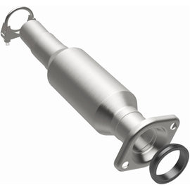 Magnaflow 04-06 Toyota Sienna 3.3L Direct Fit Converter (5592030)