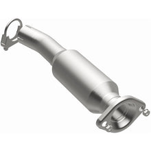 Load image into Gallery viewer, Magnaflow 04-06 Toyota Sienna 3.3L Direct Fit Converter (5592099)