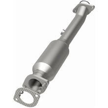 Load image into Gallery viewer, Magnaflow 05-06 Nissan Titan 5.6L Direct Fit Converter (5592215)