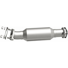 Load image into Gallery viewer, Magnaflow 07-09 Hyundai Santa Fe 3.3L Direct Fit Converter (5592426)