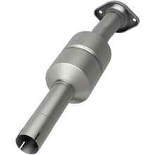 Load image into Gallery viewer, Magnaflow 04-07 Toyota Highlander 3.3L Direct Fit Converter (5592907)