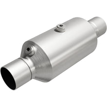 Load image into Gallery viewer, MagnaFlow OEM Grade Universal 3.00 w/ Dual O2 5in Spun Catalytic Converter (79319)
