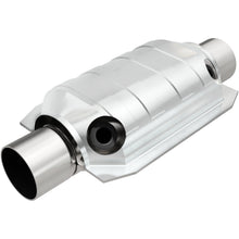 Load image into Gallery viewer, MagnaFlow Conv Univ 2.25 W/Dual O2 Boss (91065)