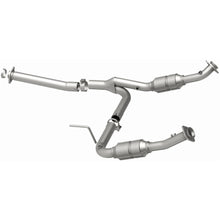 Load image into Gallery viewer, MagnaFlow Conv. DF 3/04-05 Ford Explorer 4.0L / 3/04-05 Mercury Mountaineer Y-Pipe Assembly (93111)