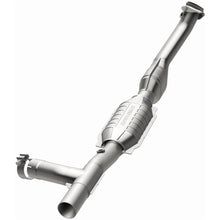 Load image into Gallery viewer, MagnaFlow Conv DF 99-02 Expedition 5.4L 4wd (93128)
