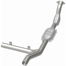 Load image into Gallery viewer, MagnaFlow Conv DF 97-98 Ford Expedition 4.6 (93130)