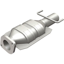 Load image into Gallery viewer, MagnaFlow Conv DF 95-02 Continental 4.6L rear (93232)