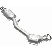 Load image into Gallery viewer, MagnaFlow Conv DF 99-05 Subaru Forester/96-97 &amp; 99-05 Impreza/01-03 Legacy/00-05 Outback Front/Rear (93235)