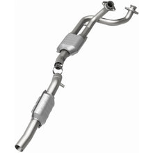Load image into Gallery viewer, MagnaFlow Conv DF 1996 Ford E-150 4.9L (93381)