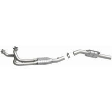 Load image into Gallery viewer, MagnaFlow Conv DF 1996 Ford E-150 4.9L (93381)