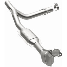 Load image into Gallery viewer, MagnaFlow CONV DF 99 F-150 5.4L V8 P/S 2WD (93397)