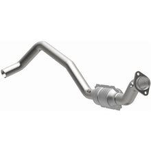 Load image into Gallery viewer, MagnaFlow Conv DF 04-05 Dodge RAM 1500 Pickup 3.7L (Inc 4WD 4.7L) D/S (93417)