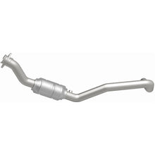 Load image into Gallery viewer, MagnaFlow Conv DF 04-05 Dodge RAM 1500 Pickup 3.7L (Inc 4WD 4.7L) D/S (93417)