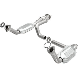 MagnaFlow Conv DF 02-06 Cadillac Escalade / 02-06 Chevy Avalanche 5.3L Dual Conv Y-Pipe Assembly 2WD (93419)