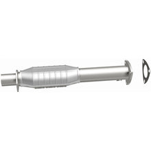 Load image into Gallery viewer, MagnaFlow Conv DF 95-98 GM S10 Pickup 4.3L (93483)