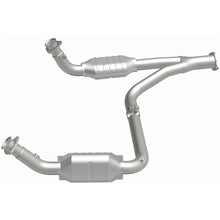 Load image into Gallery viewer, MagnaFlow Conv DF 00-01Tahoe/Yukon V8 5.7L (93603)