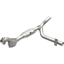 Load image into Gallery viewer, MagnaFlow Conv DF 01-04 Ford F-150 4.6L (49 State) (93629)