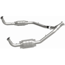 Load image into Gallery viewer, MagnaFlow Conv DF 94-95 Disc./Defender 3.9L (93691)