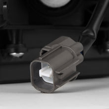 Load image into Gallery viewer, 99-09 Honda S2000 LUXX-Series LED Projector Headlights Black