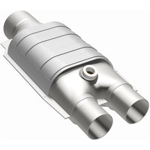 Load image into Gallery viewer, MagnaFlow Conv Univ 3inch/2inch Single/dual w/ O2 (99047HM)