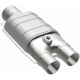 MagnaFlow Conv Univ 3inch/2inch Single/dual w/ O2 (99047HM)