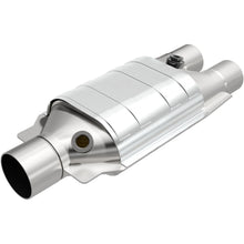 Load image into Gallery viewer, MagnaFlow Conv Univ 2.5inch/2inch single/dual w/ O2 (99067HM)