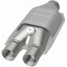 Load image into Gallery viewer, MagnaFlow Conv Universal 2.5/2 Single/Dual O2 (99667HM)