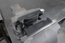 Load image into Gallery viewer, HPS AN Fitting Vise Jaws Black (ANV400)