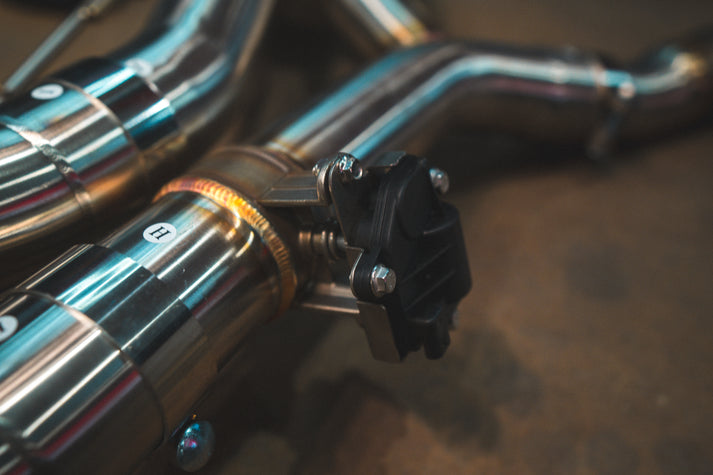 Valvetronic Designs 2020-2025 BMW F95 X5M 4.4L Catback T304 Stainless Steel Black 3.5 Inch Outlet Tips (BMW.F95.X5M.VSES.BR.BLK)