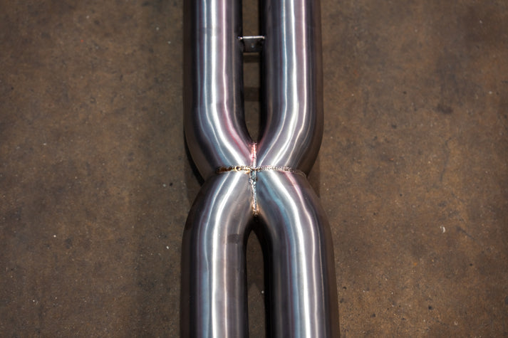 Valvetronic Designs 2025-2026 BMW G90, G99 M5 4.4L Catback Exhaust System Grade 5 Titanium Carbon Fiber 4.0 Inch Outlet Tips (BMW.G90.M5.VSES.TI.RC)