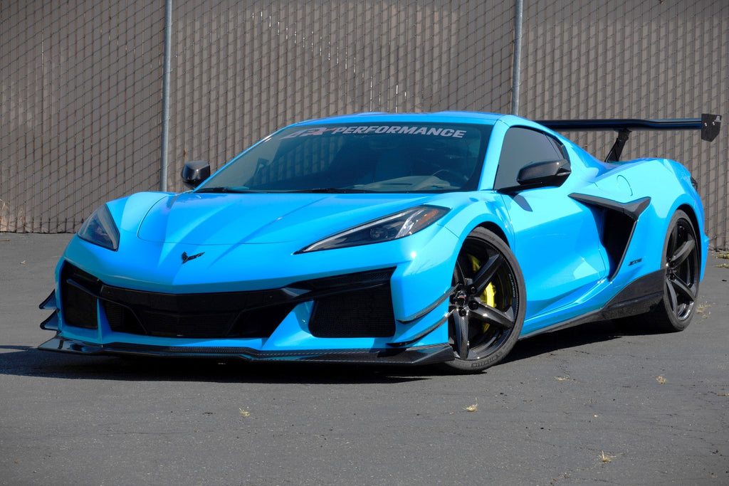 APR Performance Chevrolet Corvette C8 Z06/ E Ray/ ZR1 Carbon Fiber Side Rocker Extensions/ Side Skirts (FS-208806)