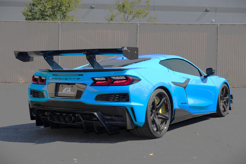 APR Performance Chevrolet Corvette C8 Z06/ E Ray/ ZR1 Carbon Fiber Side Rocker Extensions/ Side Skirts (FS-208806)
