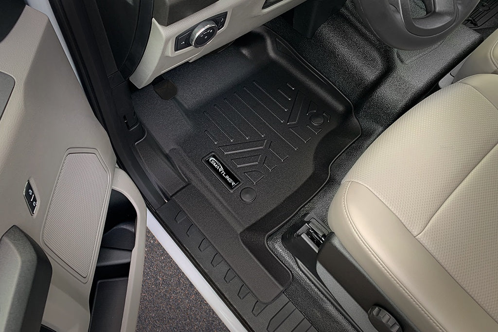 SMARTLINER Custom Floor Mats 1st Row Liner Set Black Compatible With 2017-2022 Ford Super Duty SuperCab and Crew Cab with Vinyl Flooring (SA0433)