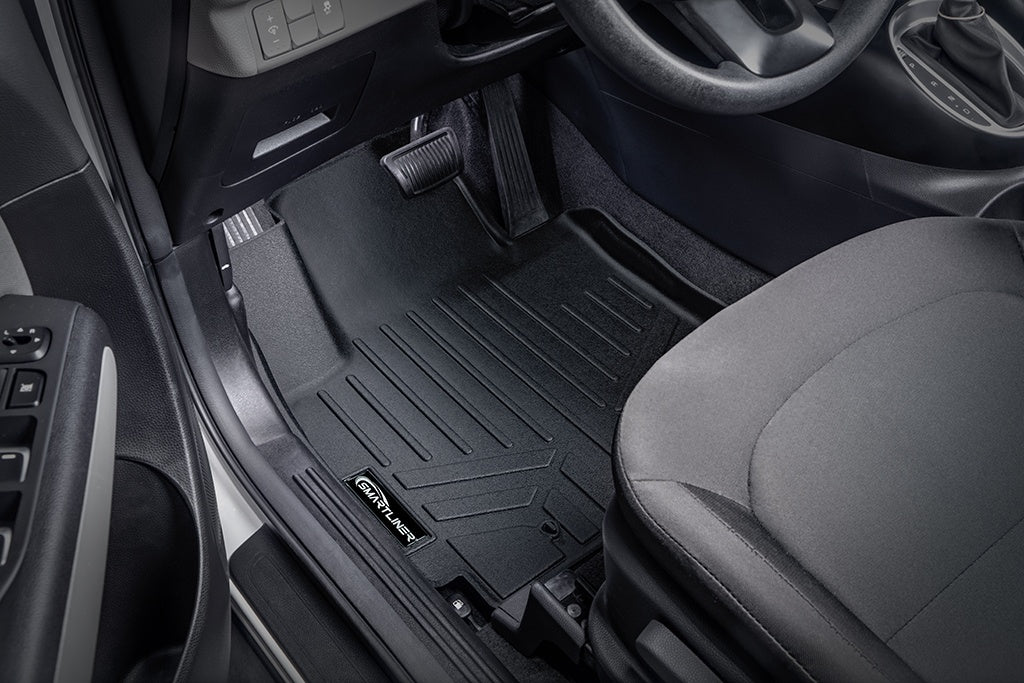 SMARTLINER Custom Fit Floor Mats 1st Row Liner Set Black Compatible With 2014-2019 Kia Soul (SA0266)
